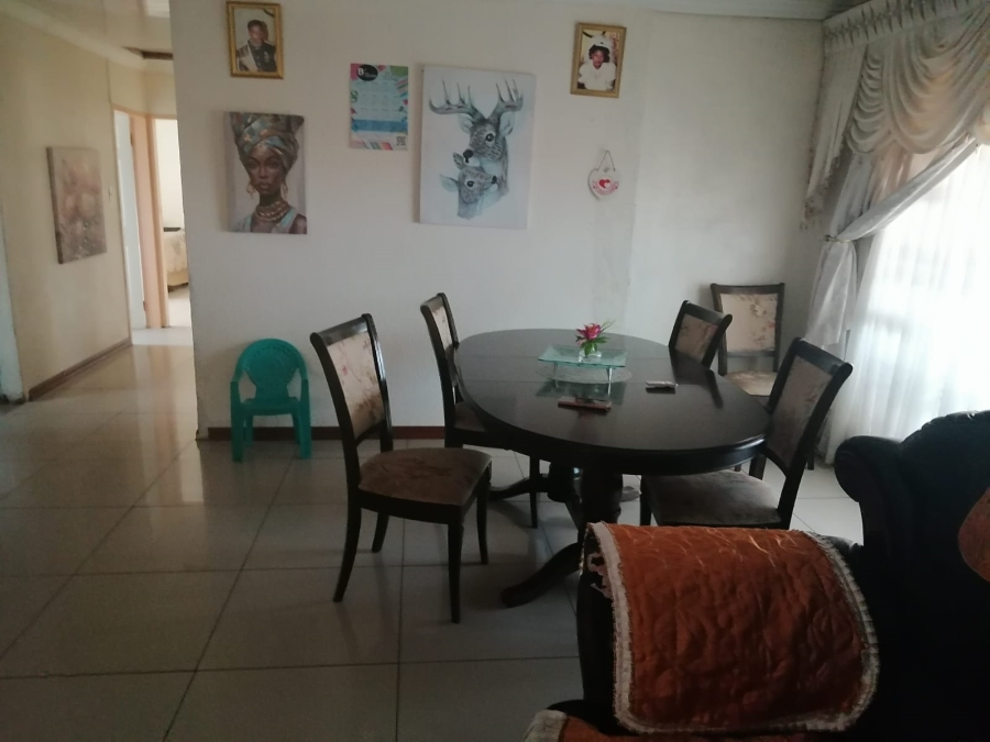 4 Bedroom Property for Sale in Tlhabane West North West